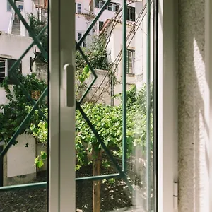 https://casa-da-lucia-alfama.hotels-lisbon-portugal.com